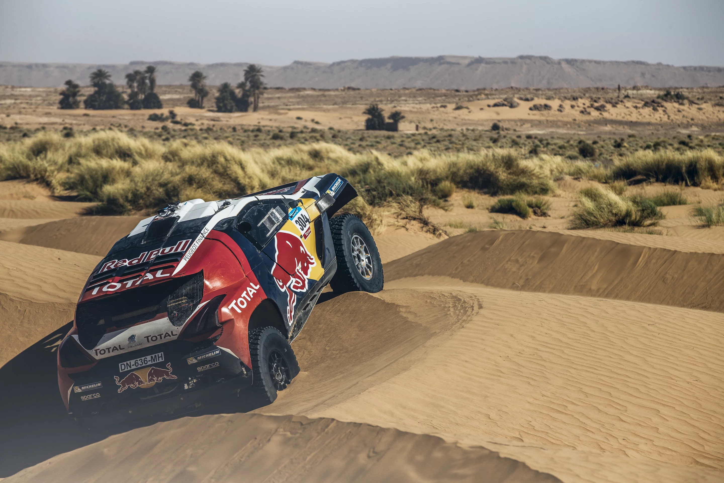 Peugeot 2008 DKR testing and development