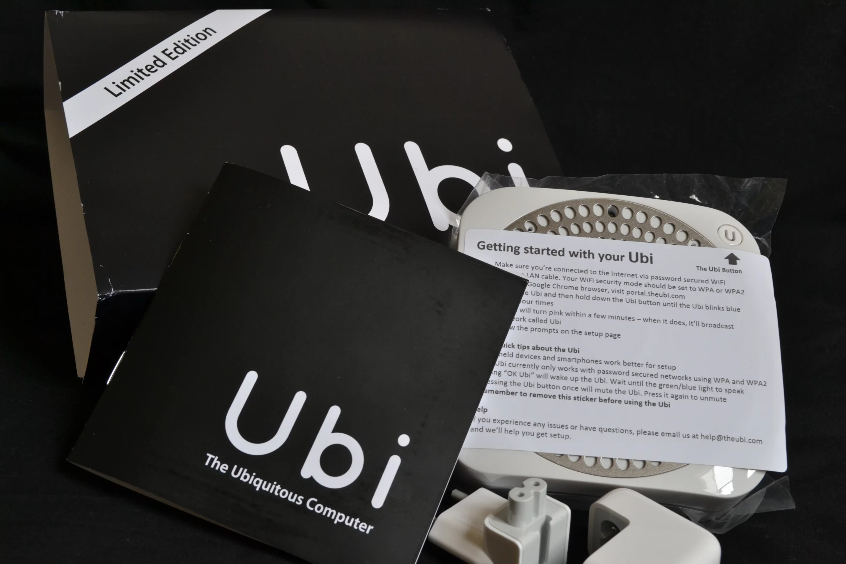 The Gizmag beta review unit came with power adapter and instruction manual