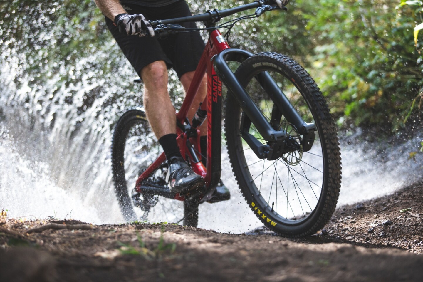 The one model of the Message is compatible with both 27.5- and 29-inch-wheeled bikes with thru axles