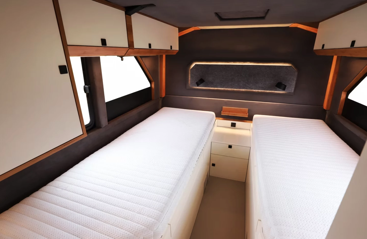 The longitudinal single beds can combine into one king