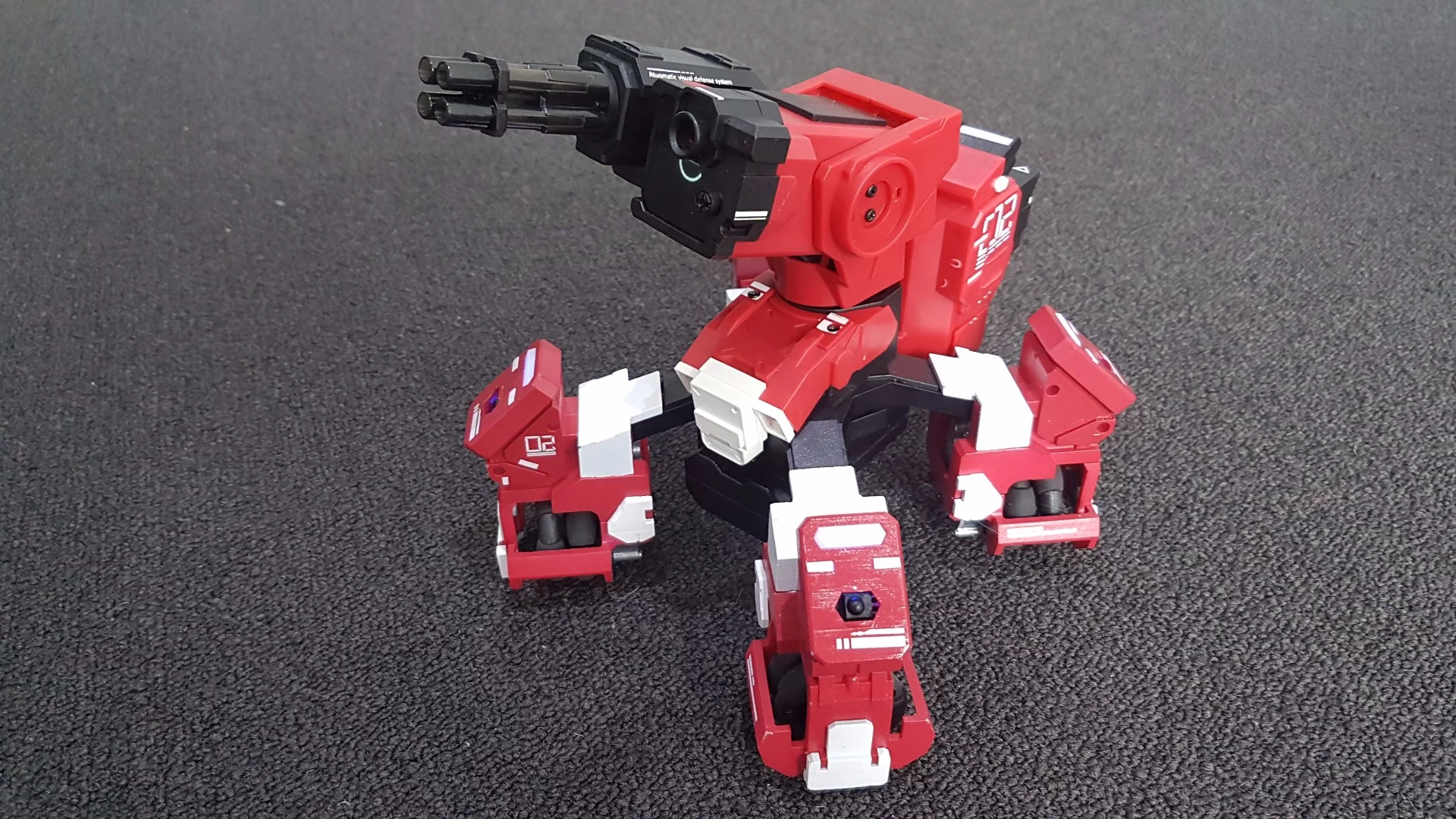 Geio is currently the subject of a Kickstarter campaign, with pledges for individual robots starting at US$109 per bot, or $209 for a two-pack