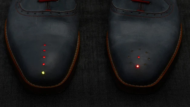 The line of LEDs shown on the left display the length of journey remaining, while direction is highlighted on the right