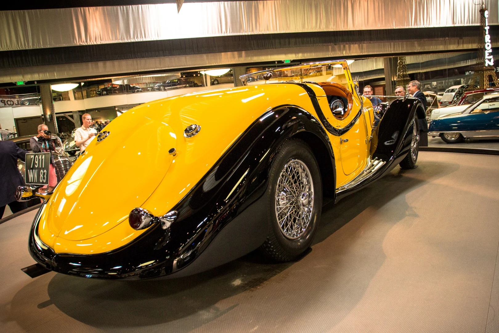 1934 Avions Voisin type C27 Grand Sport Roadster: 3-litre, 6-cylinder engine making 105 horsepower at 4,000 rpm, mated to a 4-speed semi-automatic transmission
