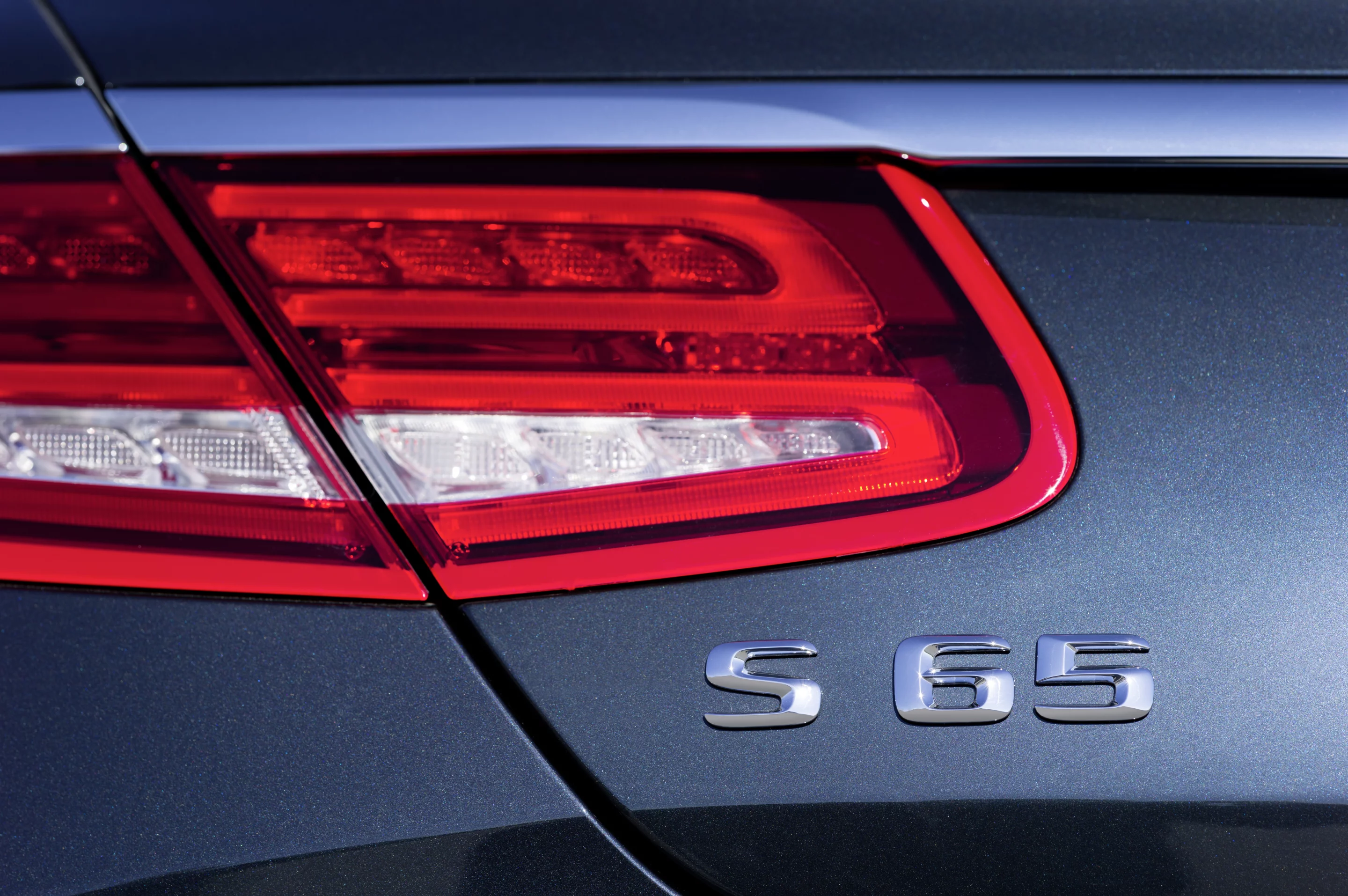 Mercedes-Benz S65 AMG Coupe details