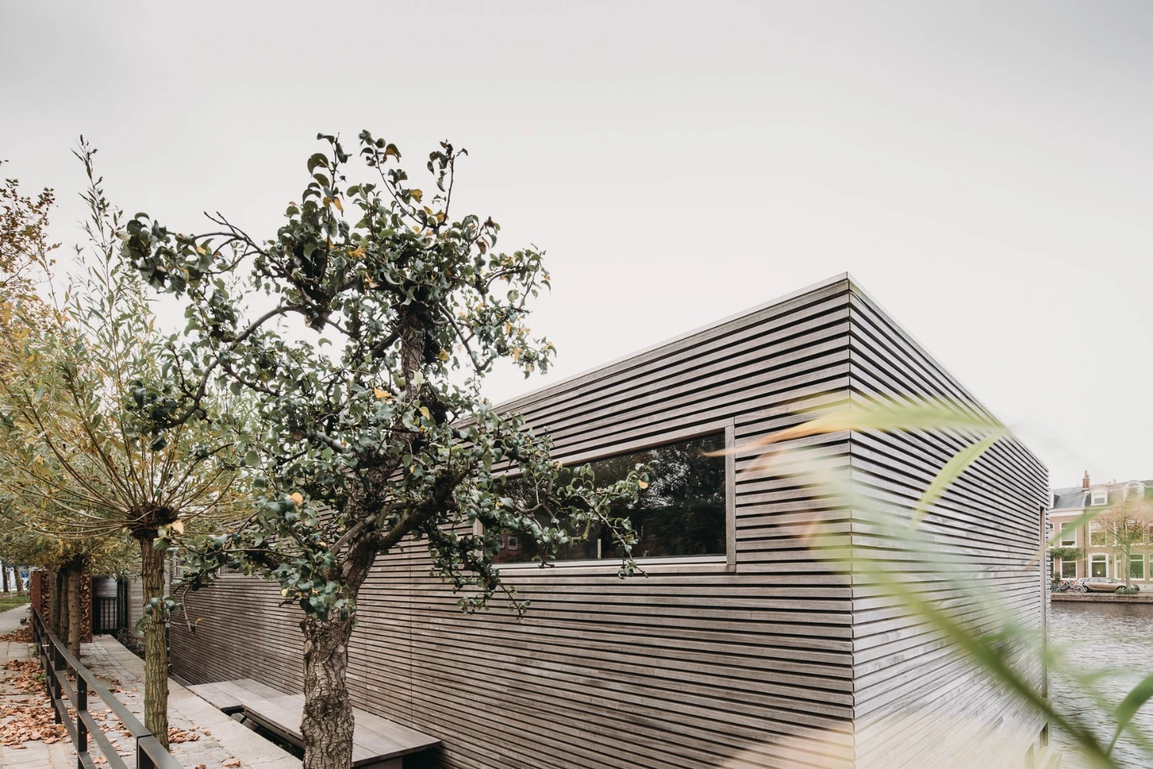 Dutch architectural studio vanOmmeren-architecten has completed an inspiring energy neutral floating home