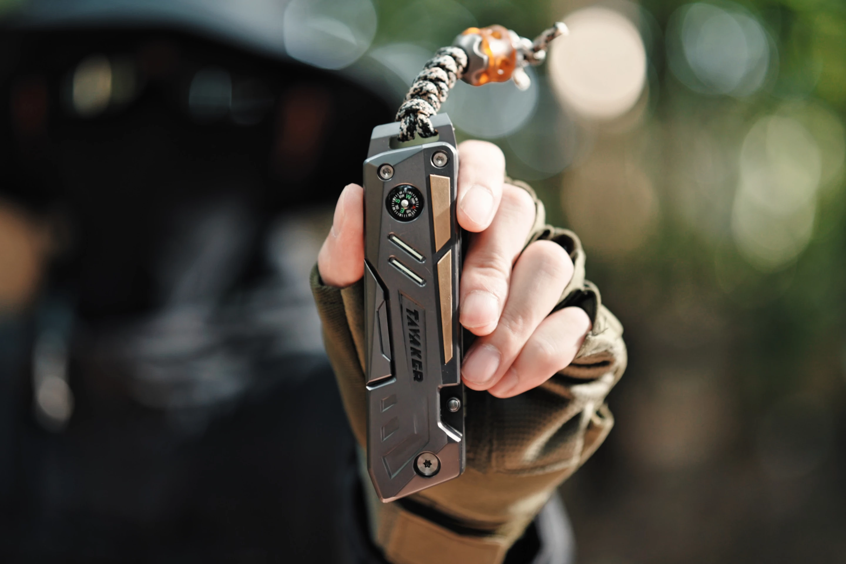 The Tavaker 14-in-1 multitool is presently on Kickstarter