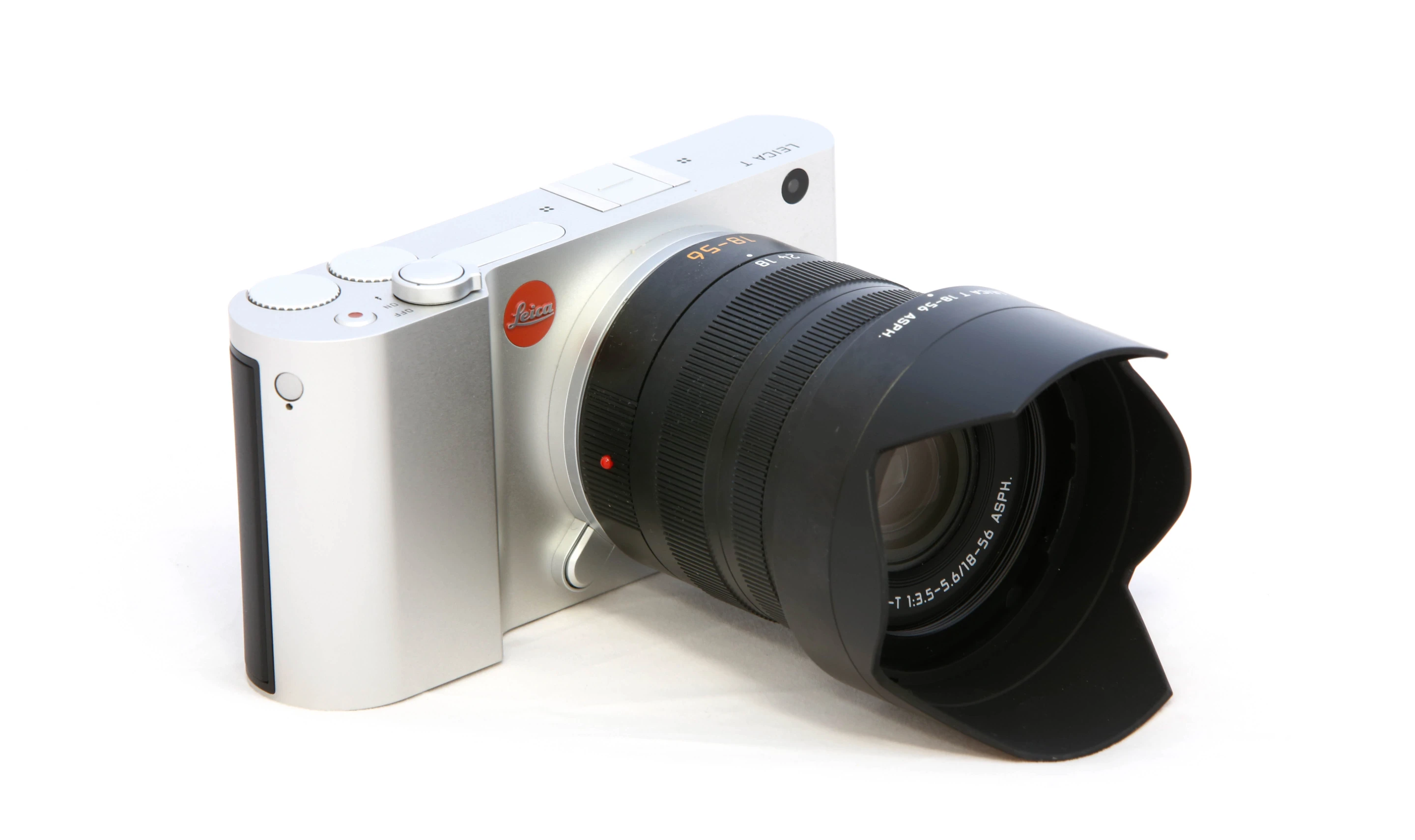 Leica T with 18-56 and lens hood (Photo: Loz Blain/Gizmag)