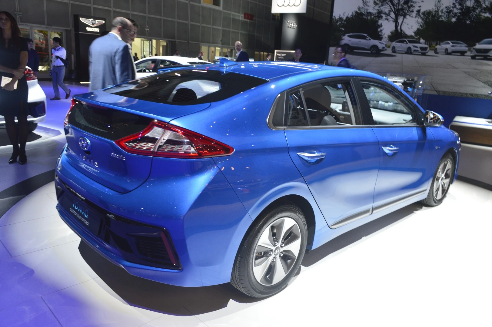 Next, Hyundai will show two autonomous IONIQs driving in Las Vegas during CES 2017