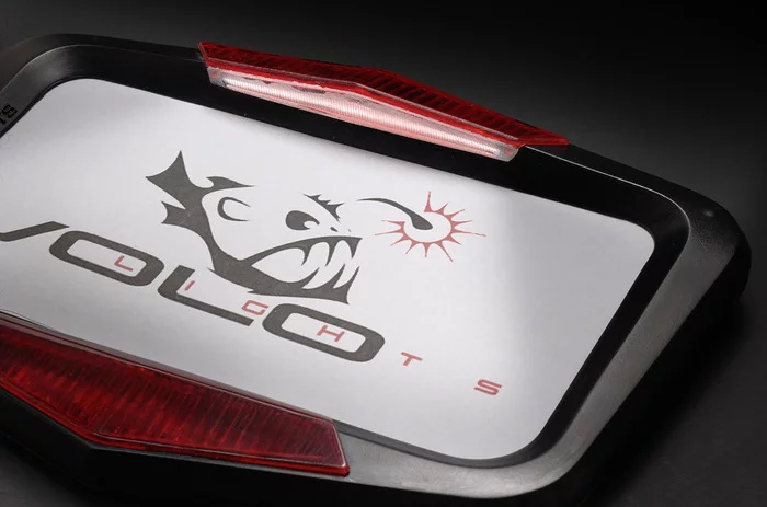 Contained within the Vololights frame are eight red LEDs, a microprocessor, and a 3-axis accelerometer – a white LED also provides continuous illumination of the license plate