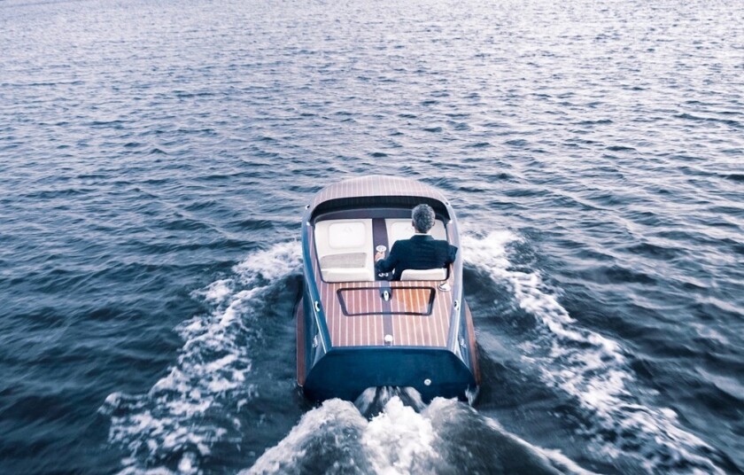 Beau Lake has successfully blended the Riva/Chris-Craft style with modern construction techniques