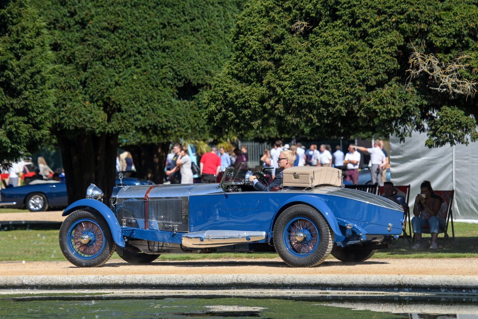 1928 Mercedes-Benz 680 S 'Boat Tail' Roadster by Barker | Winner: Concours of Elegance Hampton Court Palace (U.K.) | Owner: Bruce R. McCaw, Washington, USA | Specifications: 6,789 cc SOHC supercharged inline six-cylinder engine • 130 horsepower (hp), 180 hp with supercharger engaged • 4-speed manual gearbox • Leaf-sprung solid front axle, leaf-sprung live rear axle • Four-wheel hydraulic drum brakes