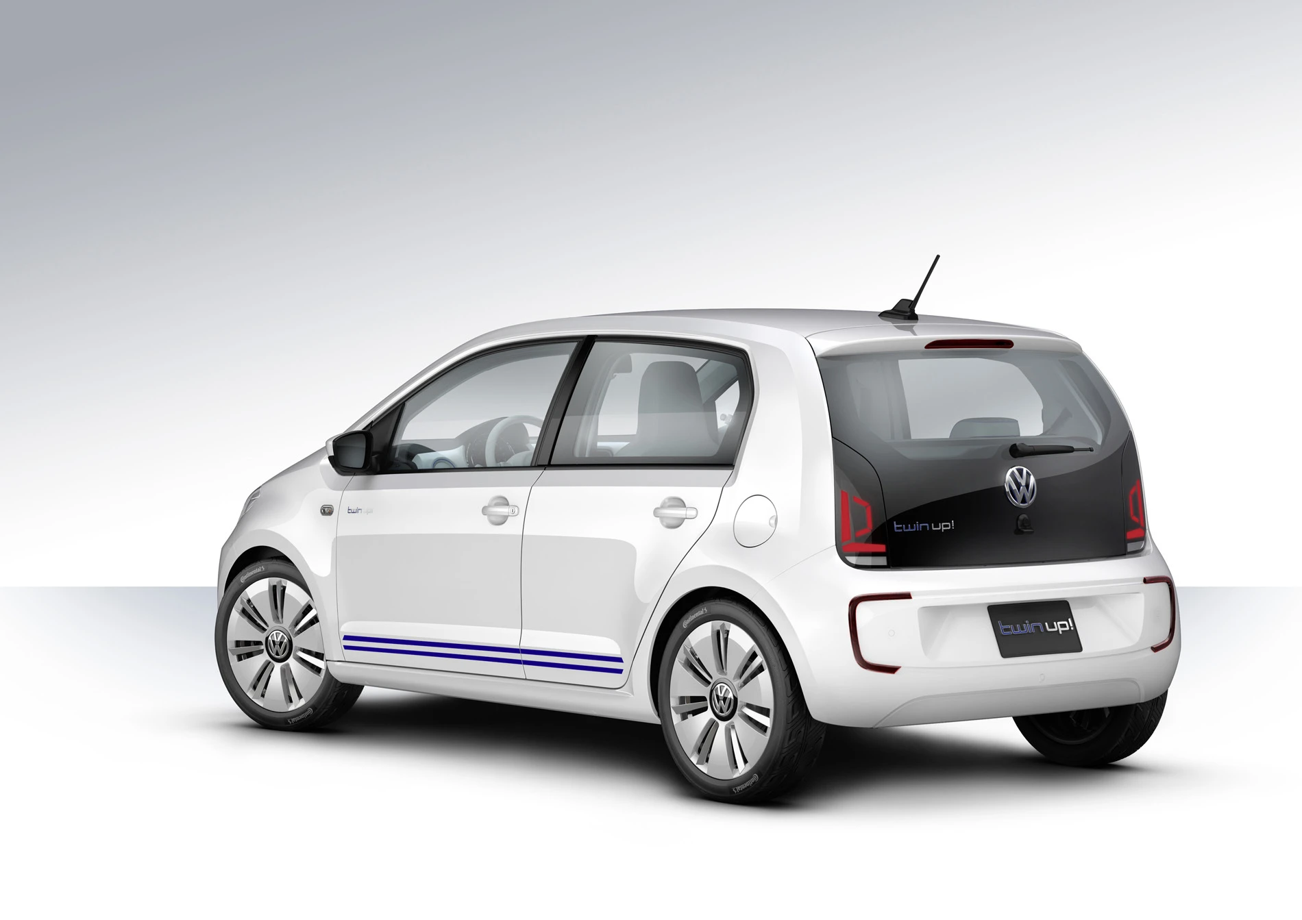 Twin Up! uses regenerative braking to recharge the battery and “load point shifting” when running diesel to improve efficiency and capture excess energy
