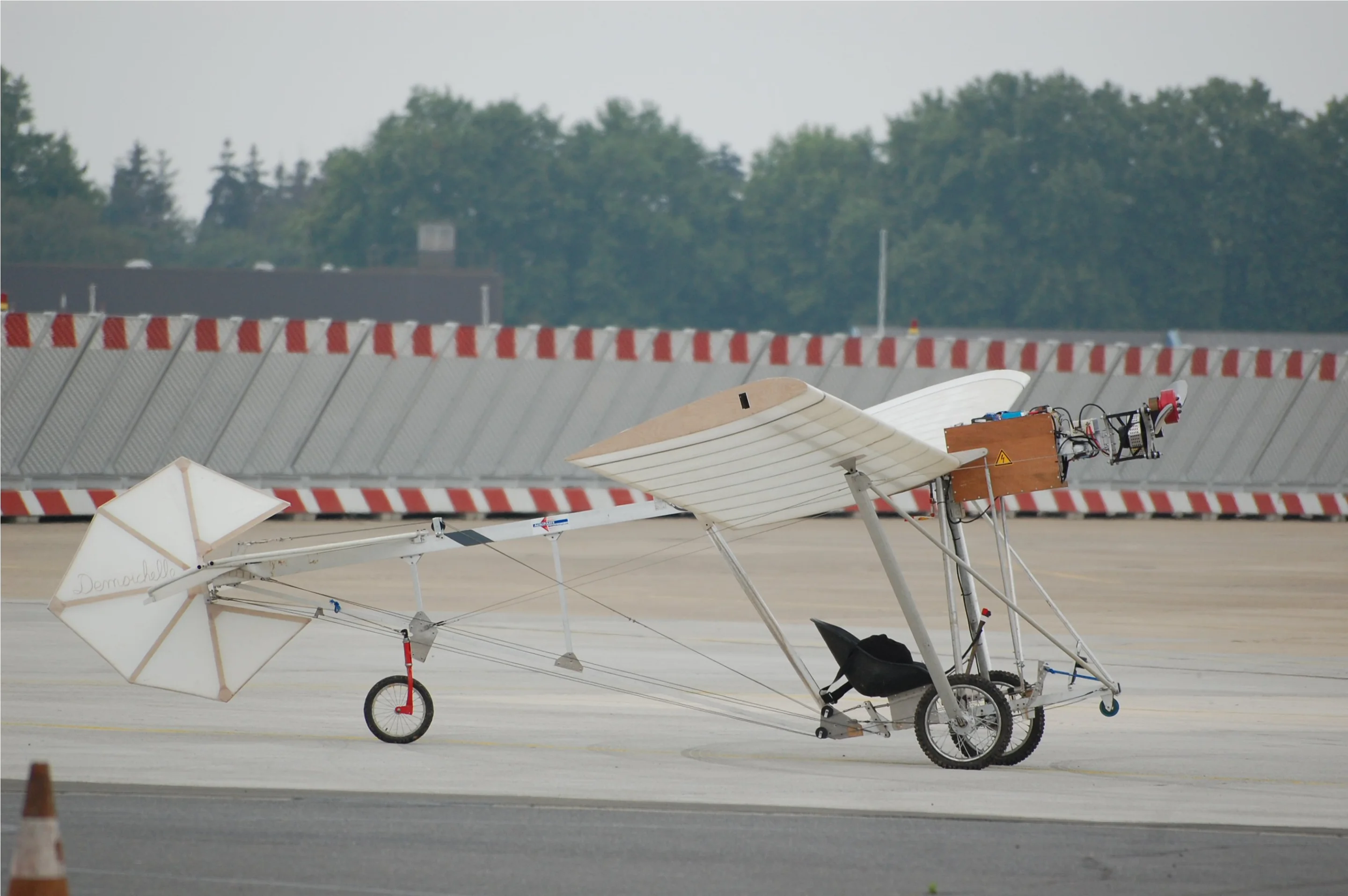 Waiting for a pilot, the electric Demoichelle at Le Bourget airfield