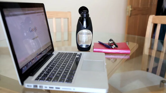 The bottle holds 585 ml (19.8 oz) of water