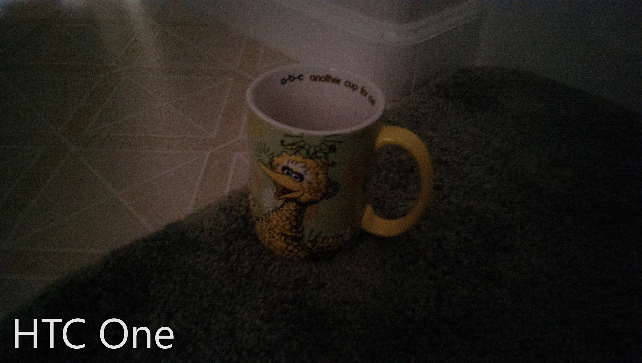 Remember the pitch black shot from the GS4? ... this is the same setting taken with the One