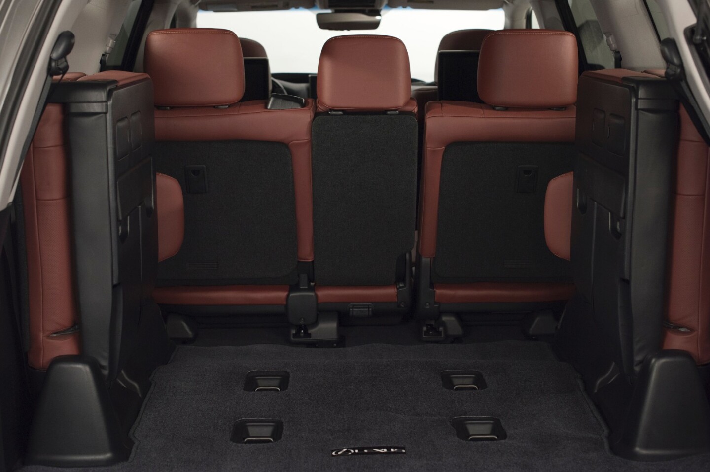 The odd third row folding upwards into the wall is a point of contention in the LX 570, decreasing usable cargo space despite the company's efforts to mitigate this with funky cargo measurement ideas