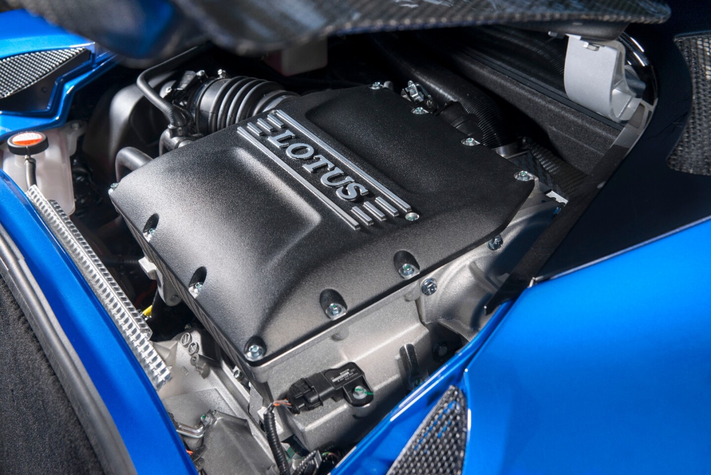 Propelling the Evora GT410 Sport is a high-output 3.5-liter six-cylinder engine supercharged to produces 410 horsepower (306 kW) and 310 pound-feet (420 Nm) of torque