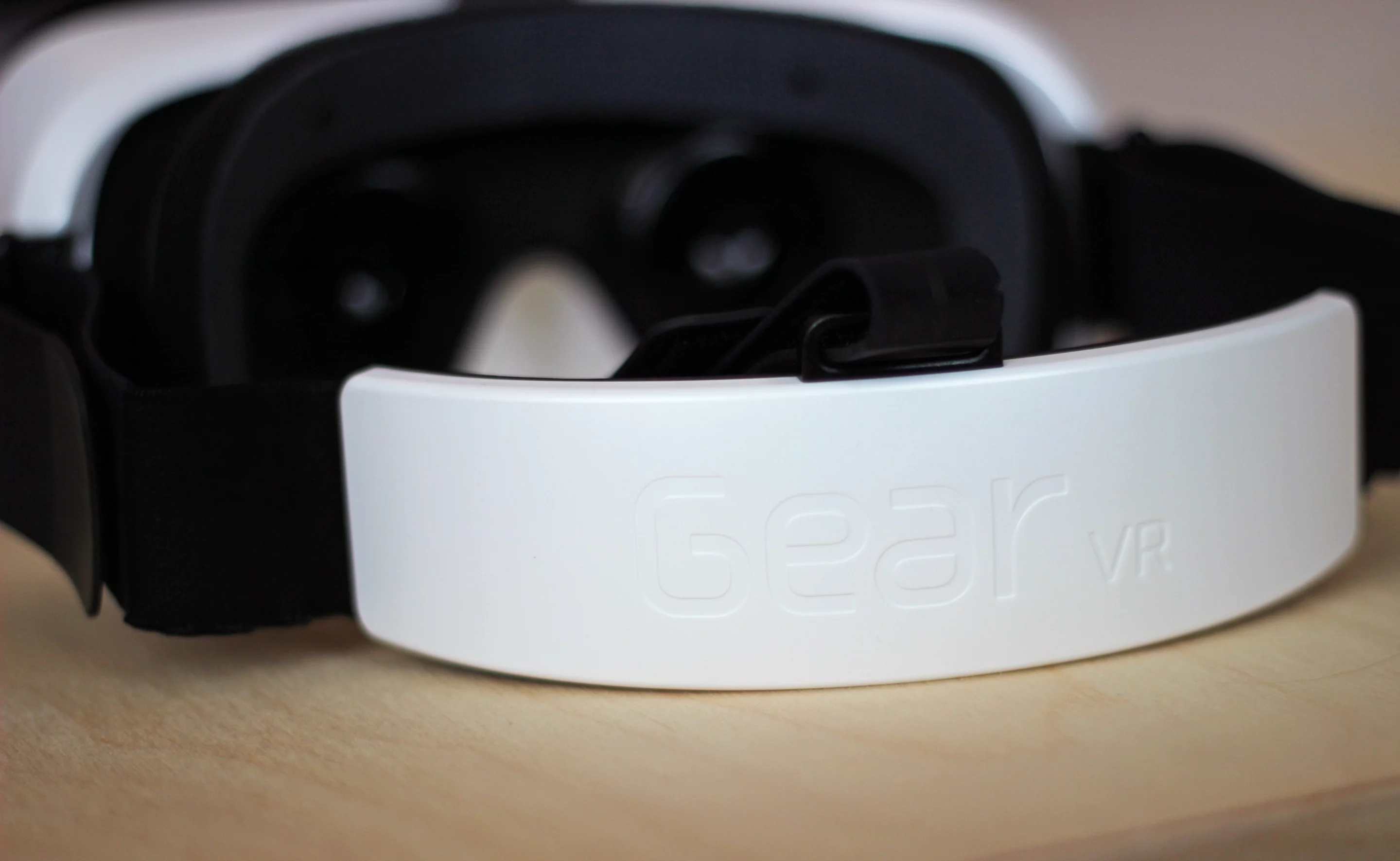 Back strap of the Gear VR headset (Photo: Will Shanklin/Gizmag.com)