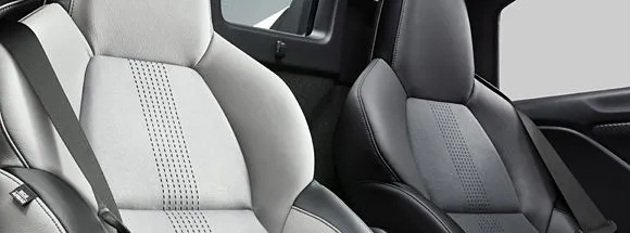 The driving position of the S660 is designed to be similar to that of a go-kart