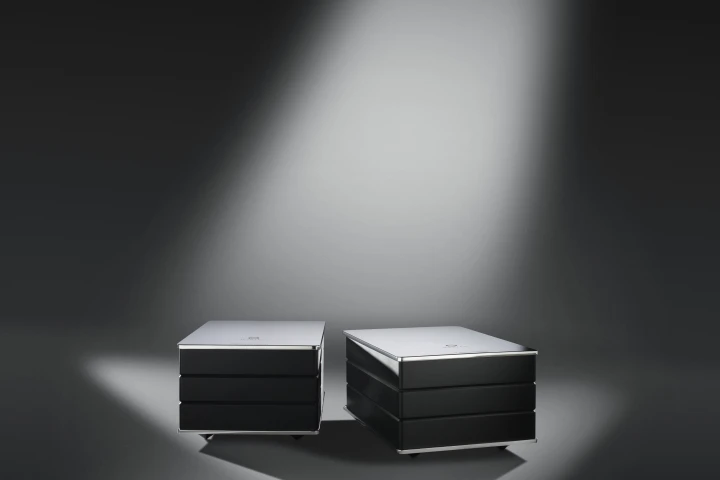 Marten's new M-Amp Mono Power Amplifier uses a new technology called Adaptive Modulation Servo that's said to provide a wide bandwidth, really low audio distortion and high power output