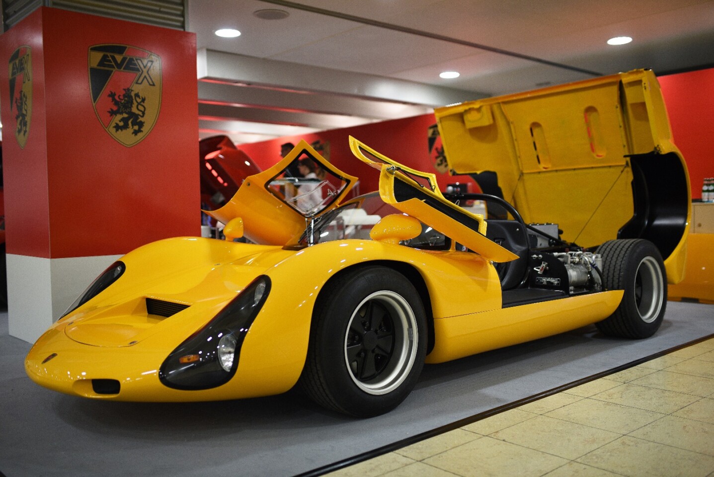 With over 186 mph of speed and a 2.5-second 0-62 mph, the 910e competes with some of the fastest electric cars out there