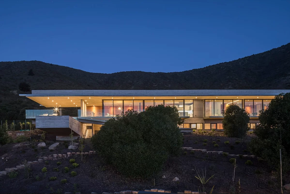 La Casa H, by Felipe Assadi Arquitectos