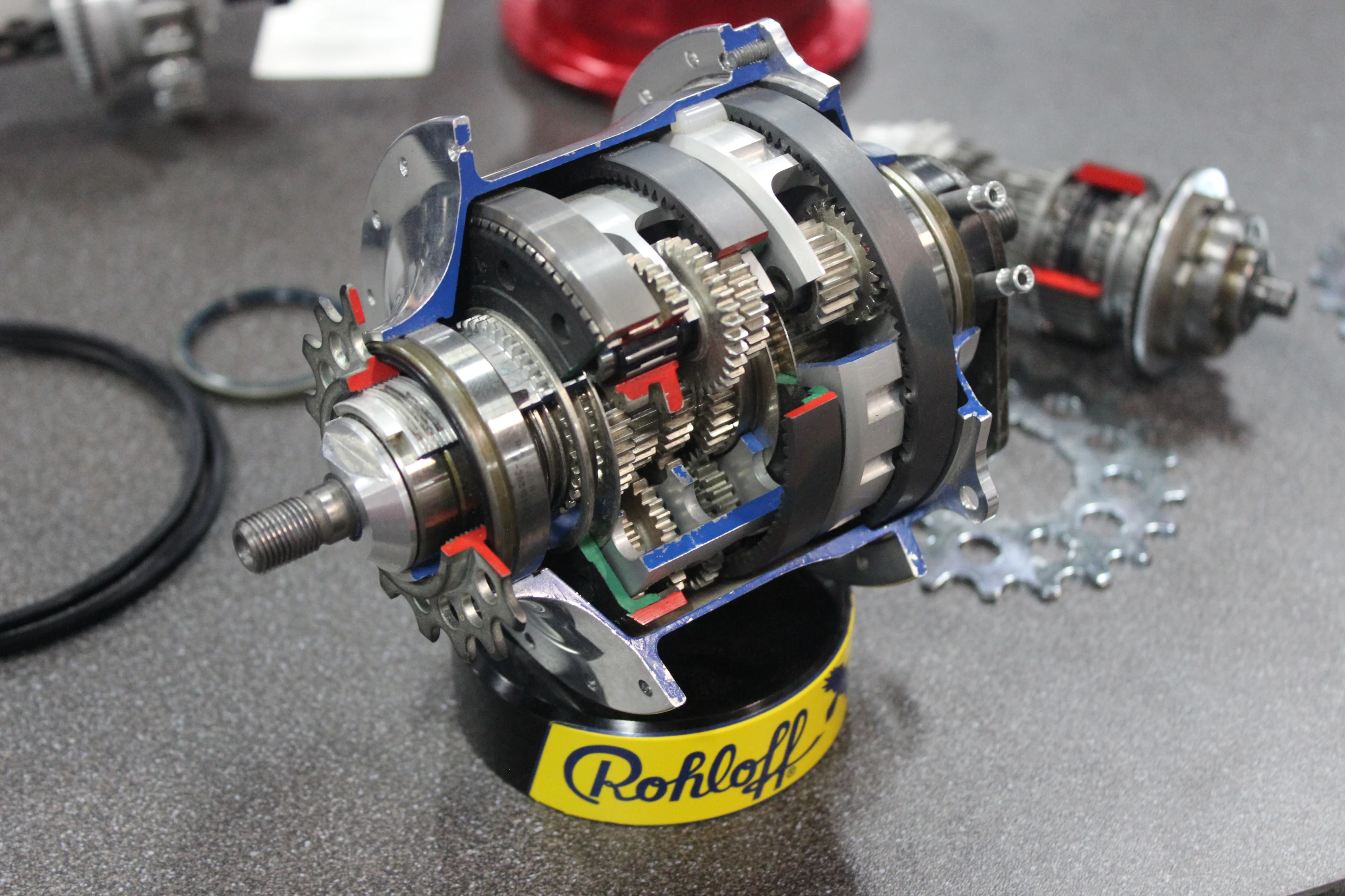 Ever wondered what was inside a Rohloff hub transmission?