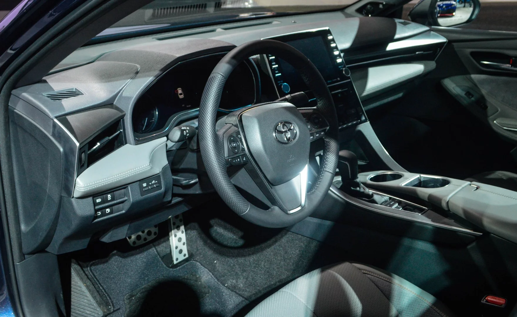 Inside the new Toyota Avalon
