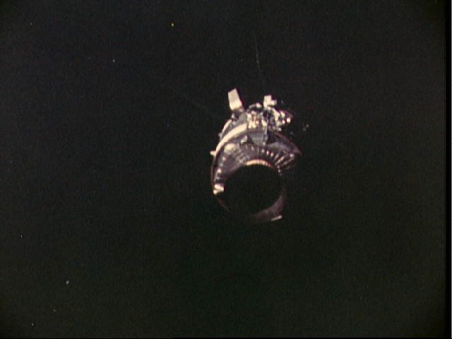 Le module de service Apollo 13 après la séparation