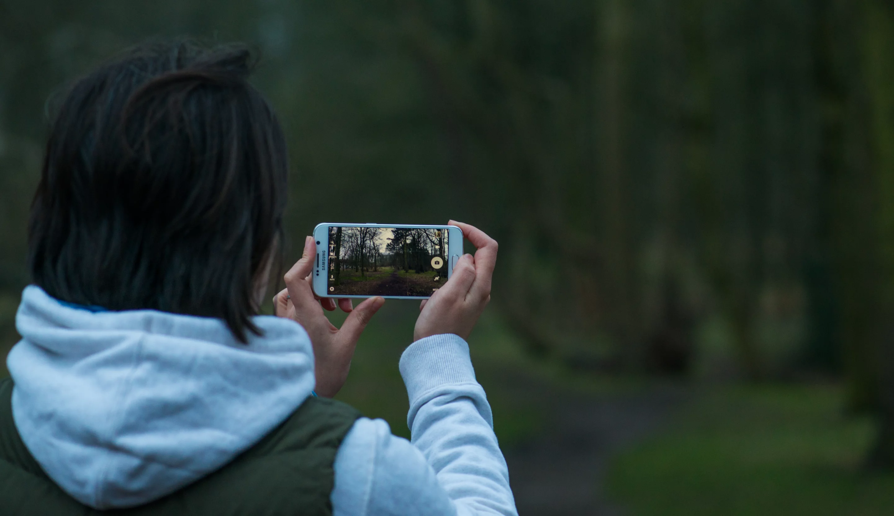 Optical Image Stabilization (OIS) can let users take sharp photos in lower light situations