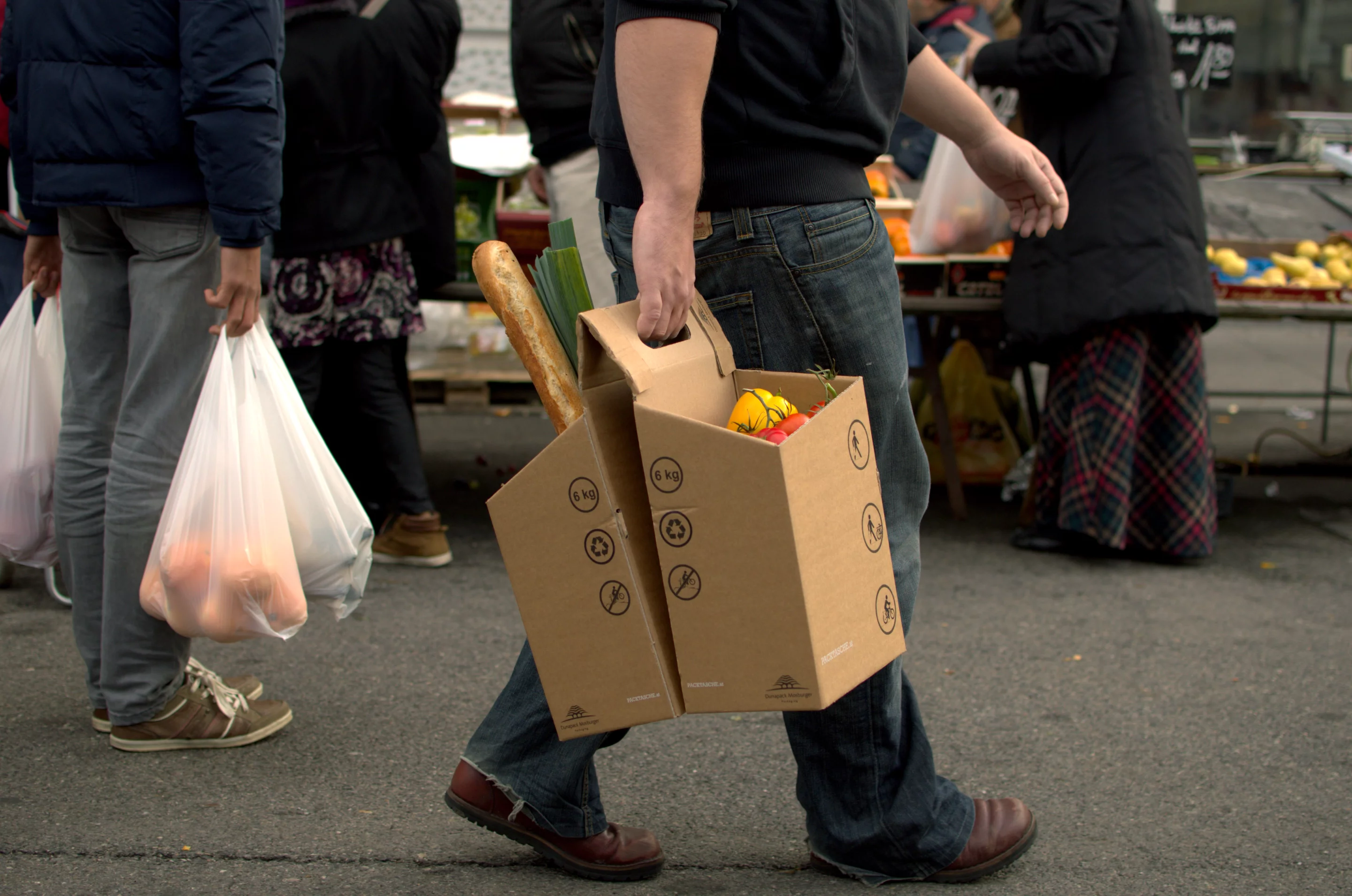 It's made from 5 mm (0.19 in) thick cardboard and can be easily carried around the store