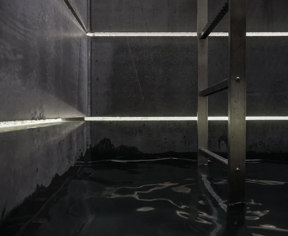 A small plunge pool lies at the bottom (Photo: Modulorbeat)