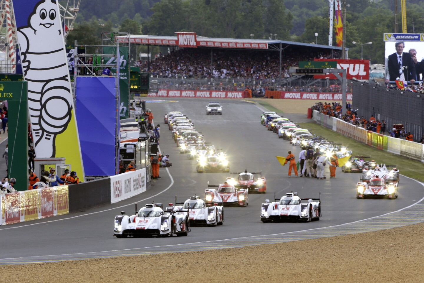 The 2014 Le Mans 24 Hour race start
