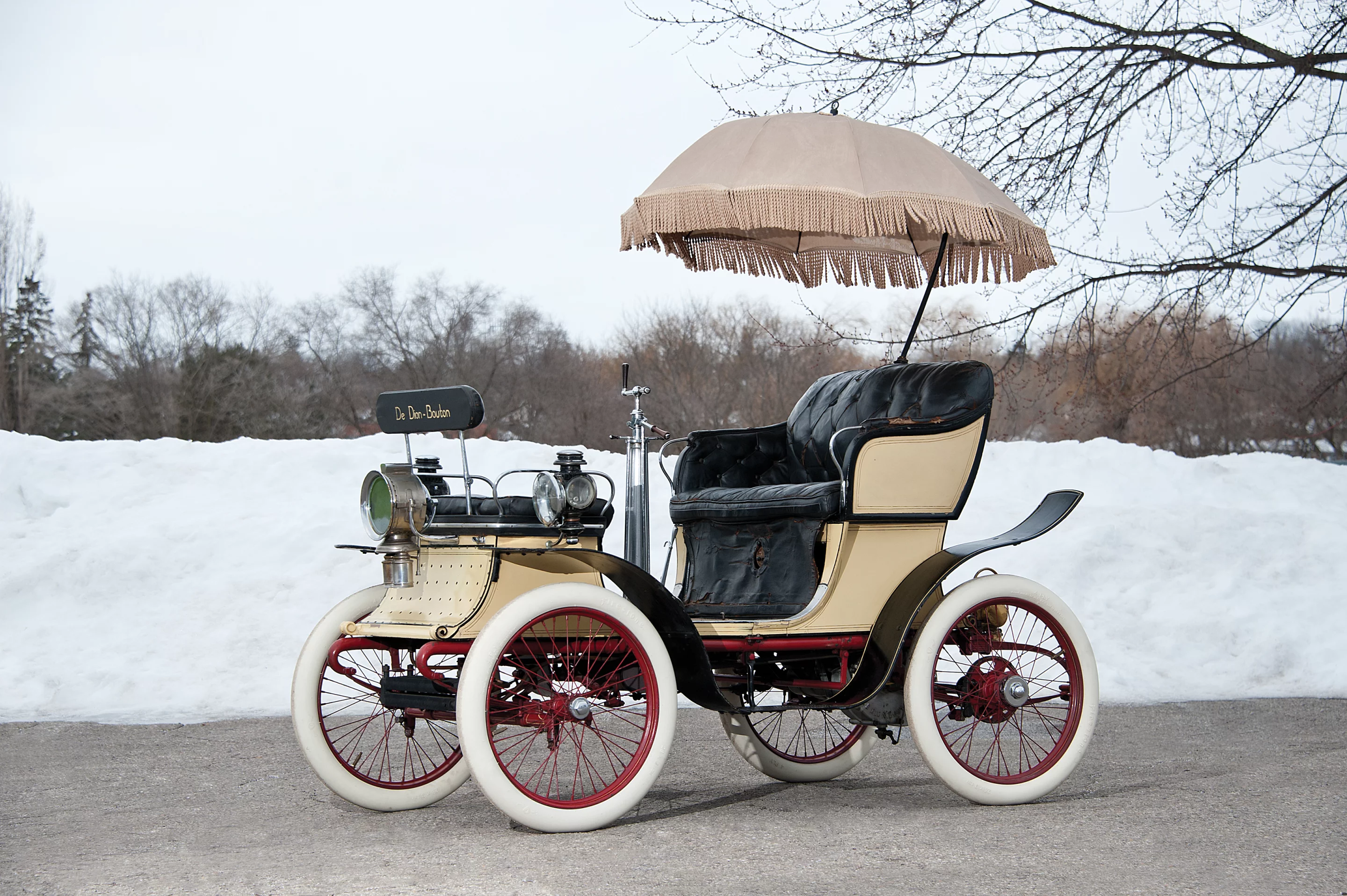 A group of entrepreneurs set up the De Dion-Bouton Motorette Company in New York in 1900. This 1901 De Dion-Bouton is one of the very few surviving Brooklyn-built New York Type Motorettes