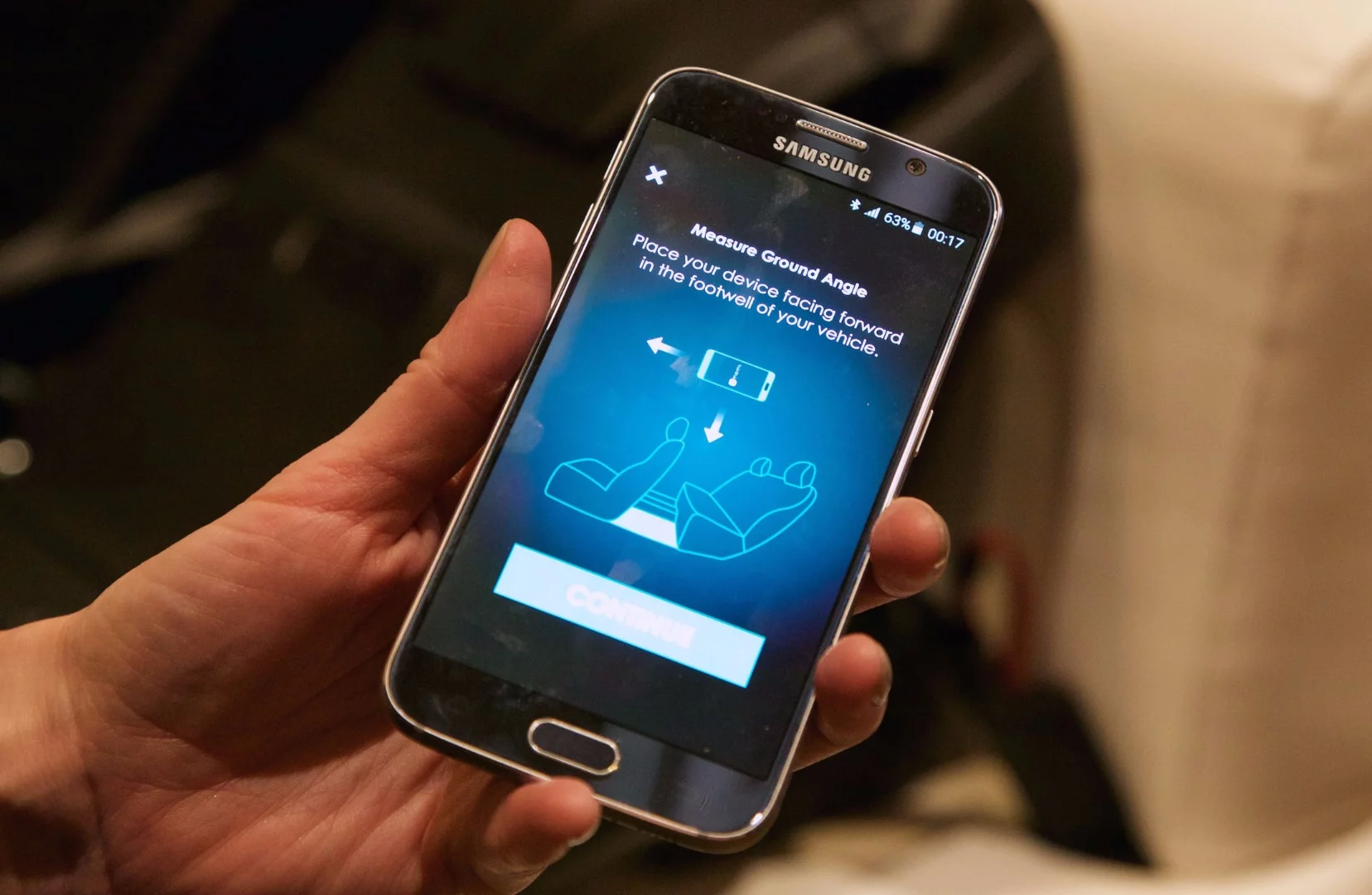 The app can read the vehicle’s identification number (VIN) and recommend specific setup procedures for that make and model