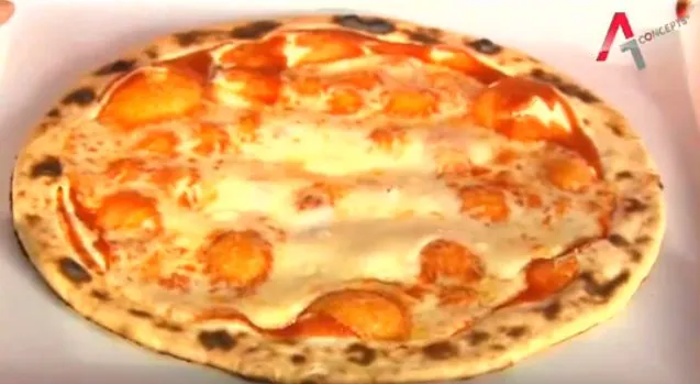 One of the finished Let's Pizza pizzas