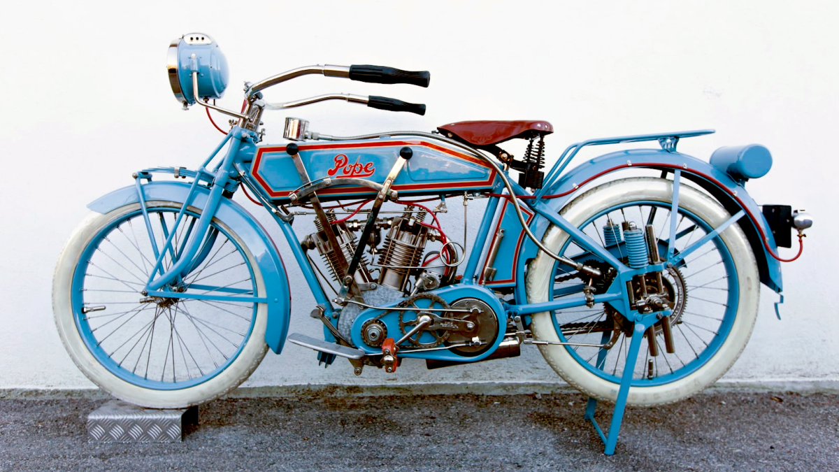 Fabulous value at just $41,800 for this beautifully restored 1916 Pope 1000cc v-twin, which had a 70 mph (110 km/h) top speed, and was the fastest production motorcycle in the world when it was introduced. The record for a Pope 1000cc v-twin was set at the E.J. Cole Collection auction in March, 2015 where a 1915 model sold for $126,500 (inc comms).
