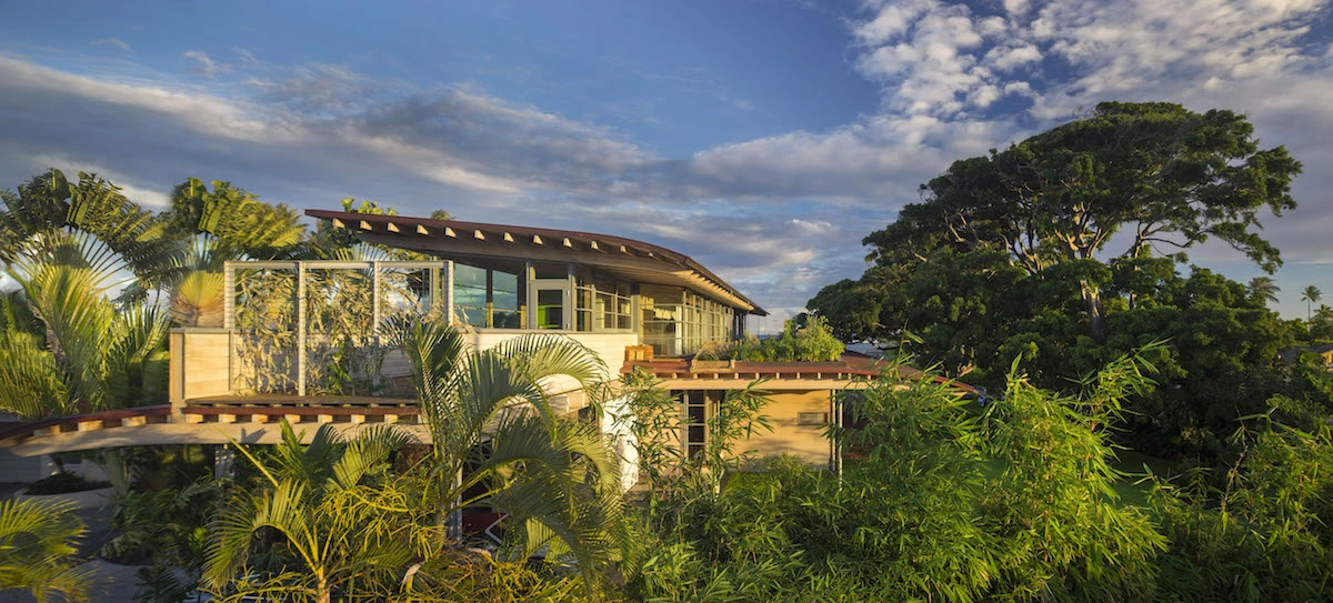 Honolulu's Island Residence was also designed by Bohlin Cywinski Jackson and is dominated by deep roof eaves which extend outward, providing shelter and prolonging the lifespan of the materials underneath