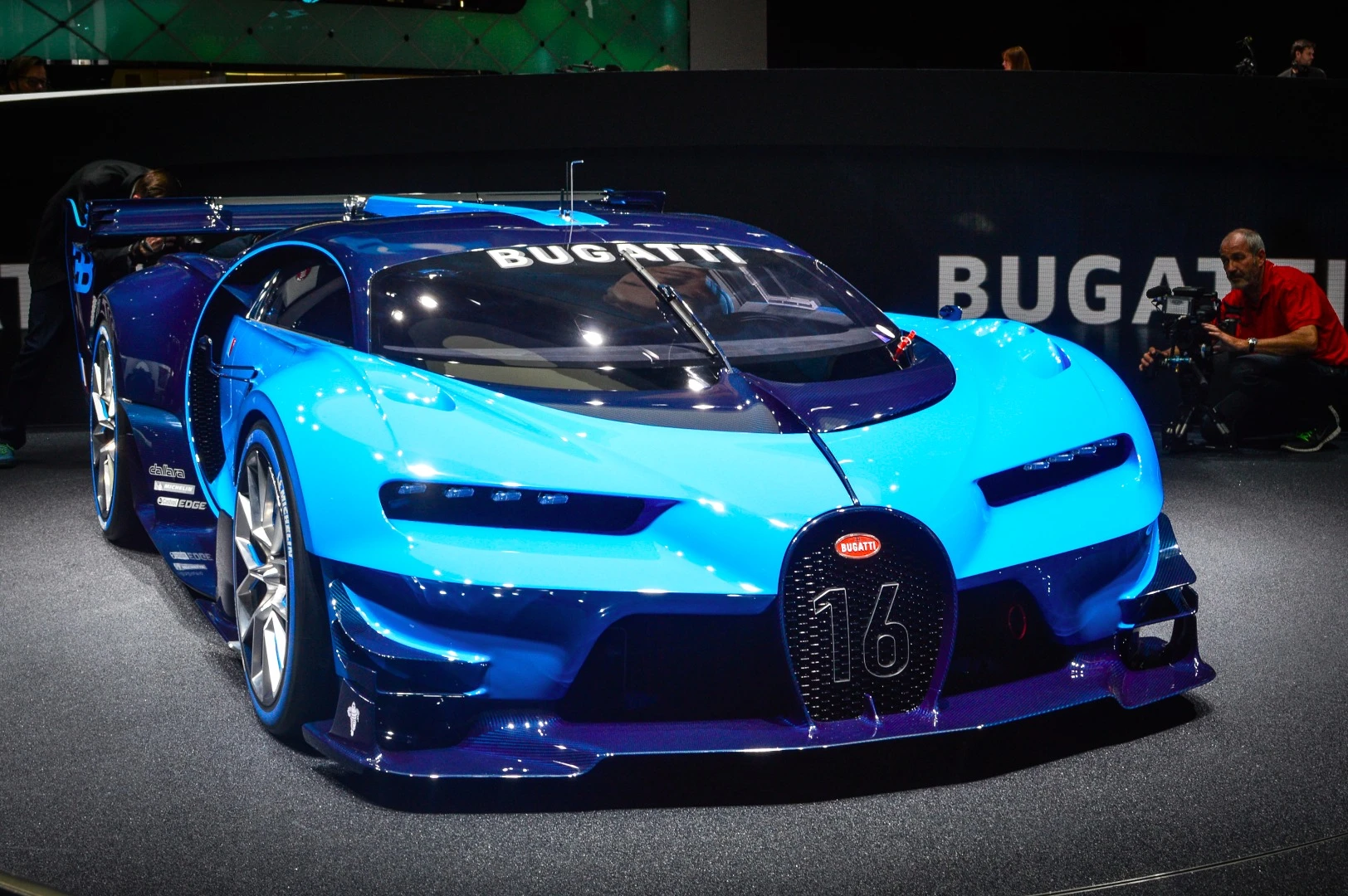Bugatti pulls back the cloth on its Vision Gran Turismo
