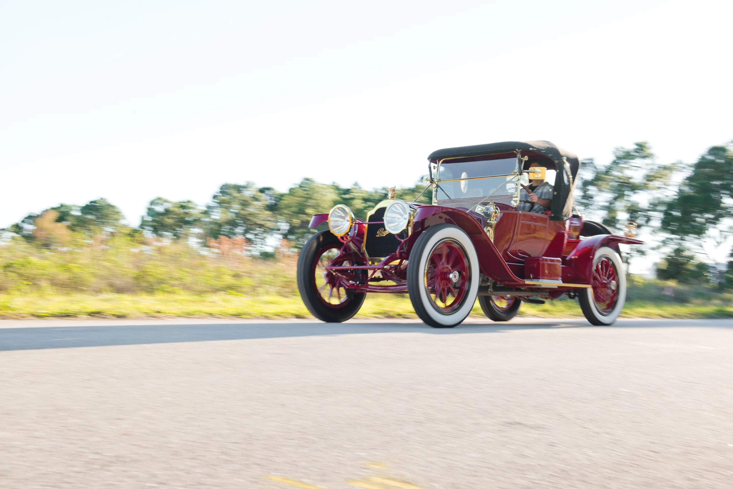 In 1997, the Runabout was sold to renowned collector John McMullen who restored the paintwork and leather seating. Under the ownership of McMullen, the Runabout won awards such as Best in Class at the Meadow Brook Concours d’Elegance and Best in Show at the Bay Harbor Motoring Festival