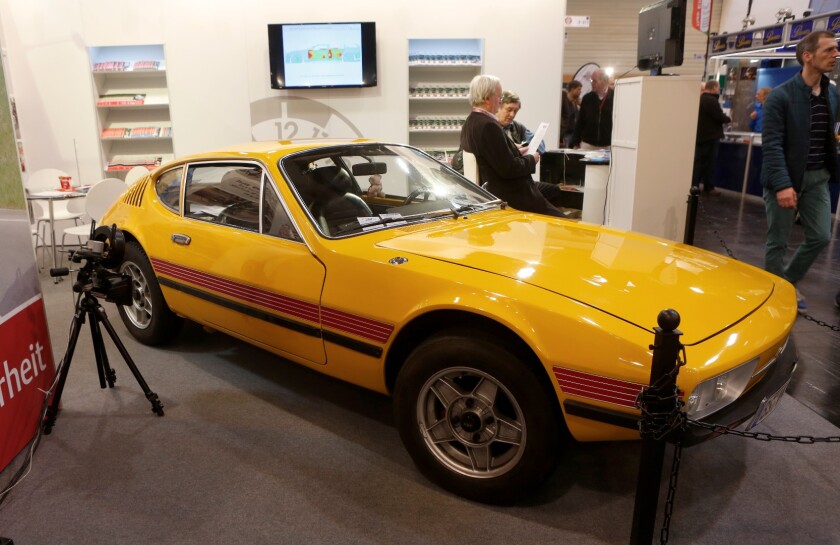Classic Car Check has already begun offering it's new service in Germany and Switzerland - the roll-out is intended for every country in the world and involves the portable unit sitting next to the car and custom software to read and display the imagery