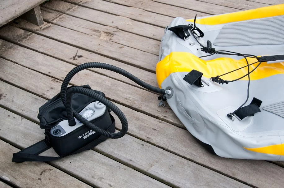 Inflating the sailing dinghy (Photo: Tiwal)