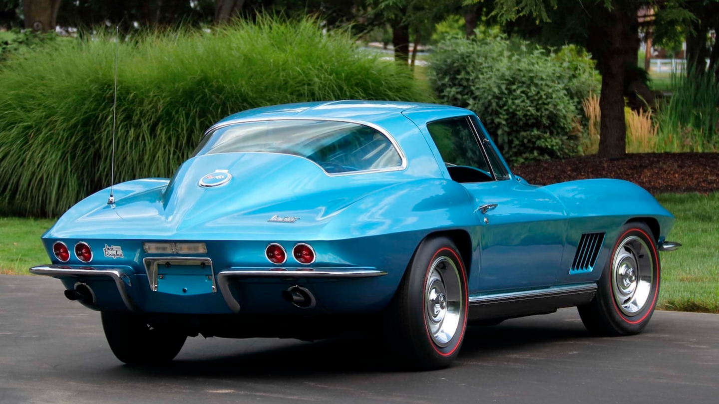 This 1967 Chevrolet Corvette Coupe sold for $418,000 at Mecum's 2022 Kissimmee sale on 15 January 2022