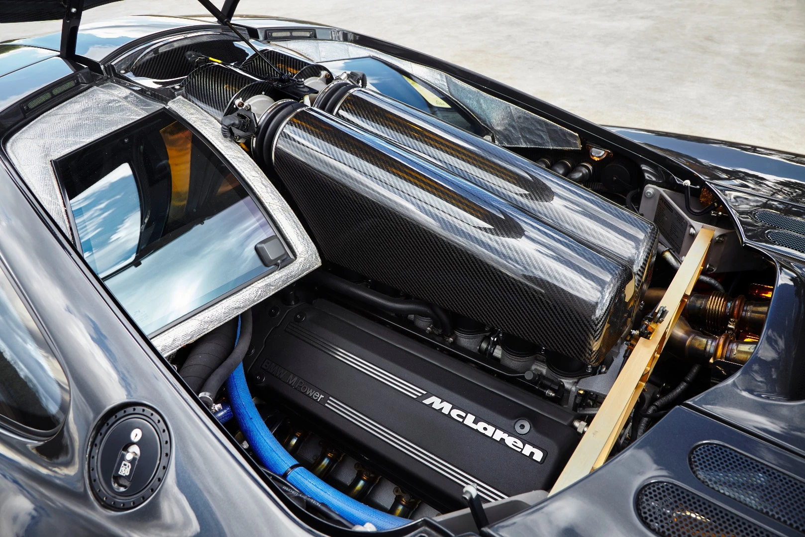 The F1 is powered by a naturally aspirated BMW V12