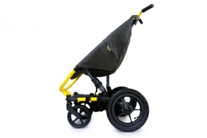 Curio Avventura stroller is designed to fit through the narrowest of passageways
