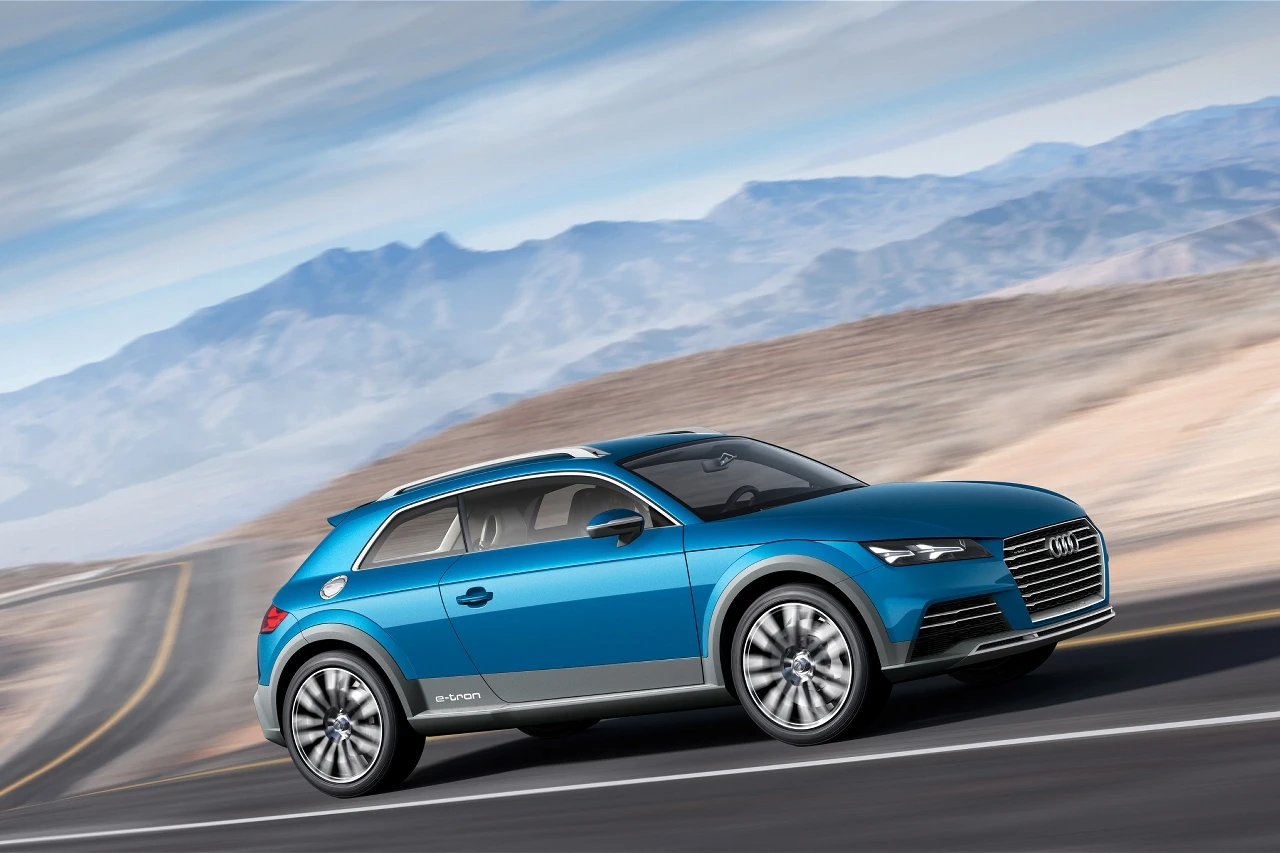 The Allroad, with a second electric motor mounted at the rear axle, transforms the car into and all-wheel-drive model providing an additional 85 kW of power and 199 lb.ft (270 Nm) of torque