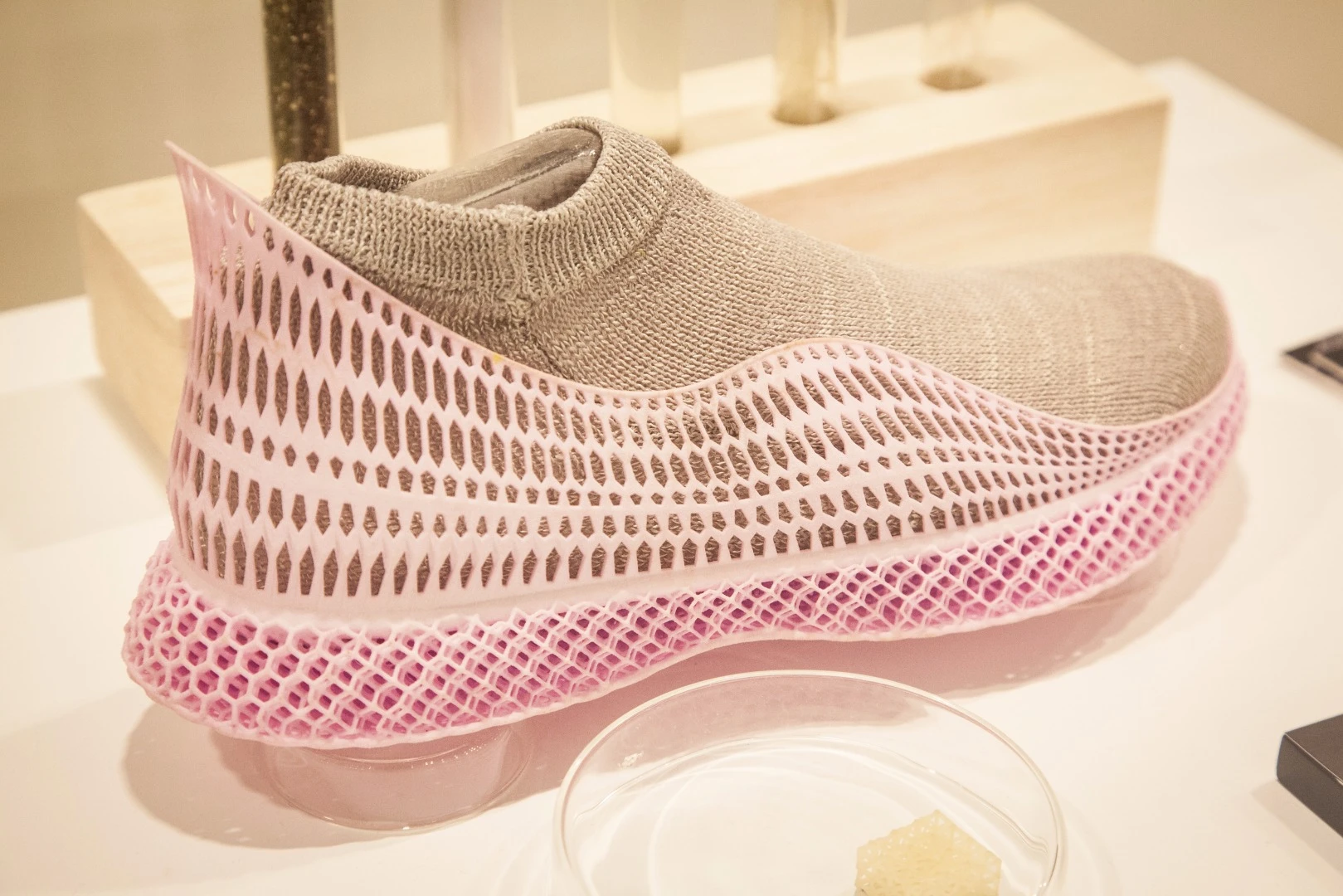 Global Grad Show: AlgiKicks are sustainable sneakers made from renewable biomaterials, mostly biopolymers derived from kelp, one of the fastest growing organisms on the planet. By Aaron Nesser from New York's Pratt Institute