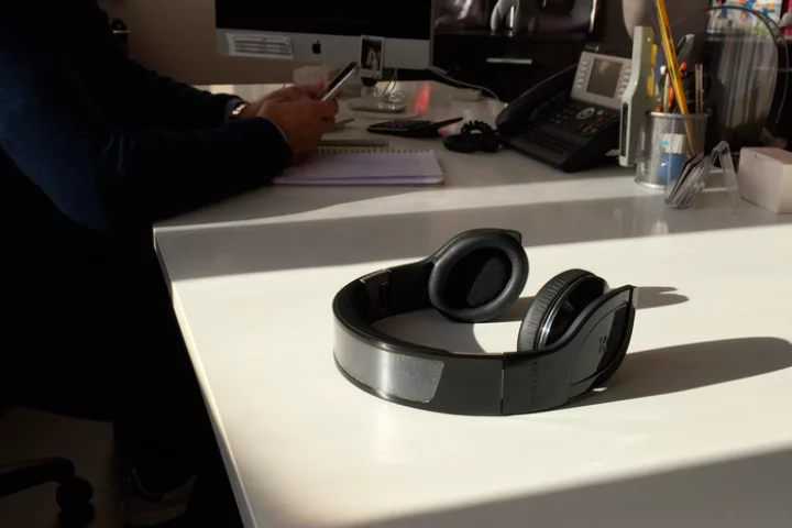 The Helios Bluetooth solar-powered headphones use a photovoltaic panel to draw on power from the Sun