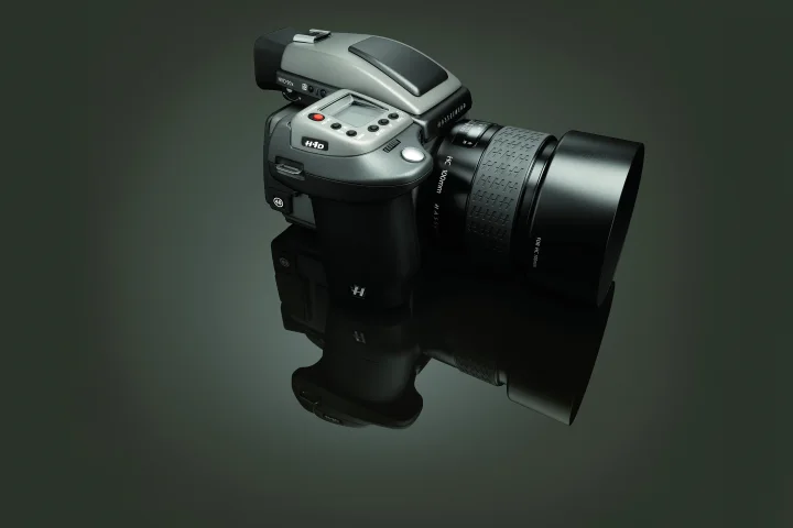 Hasselblad's new 40 megapixel medium format digital SLR