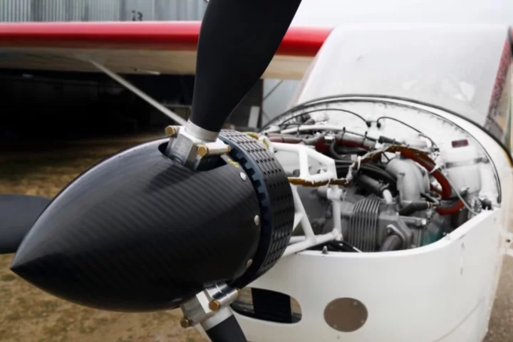 Additional electric engine adds safety and power to light aircraft